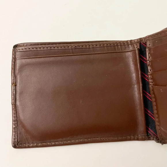 Danier and Tommy Hilfiger Bifold Wallets - Picture 12 of 16